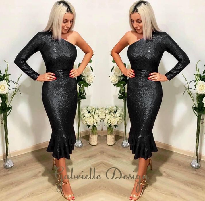 Vand rochie eleganta din paiete neagra !