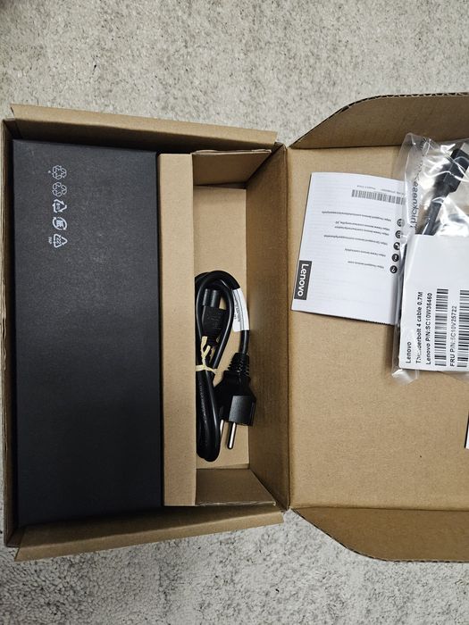ThinkPad Universal Thunderbolt 4 Dock