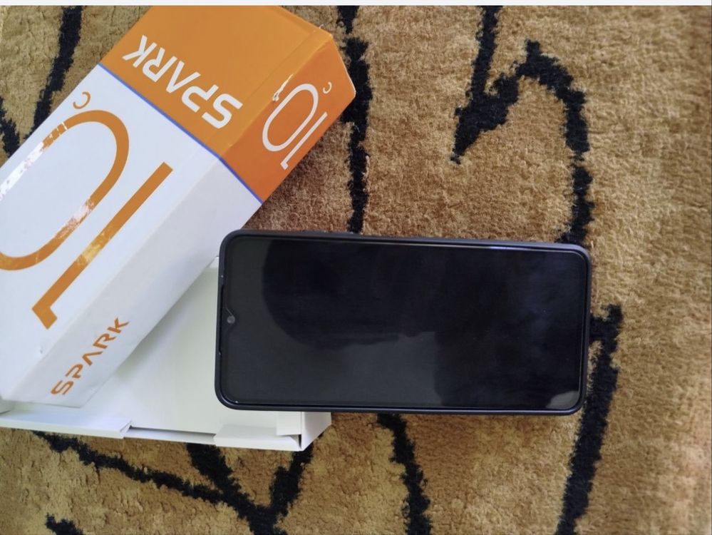 Tecno Spark 10c 6-128 idial