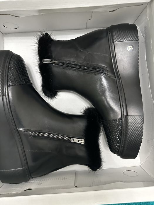 Продам сапоги женский