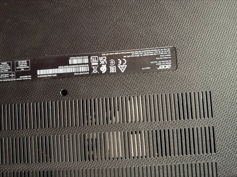 Acer notebook sotiladi