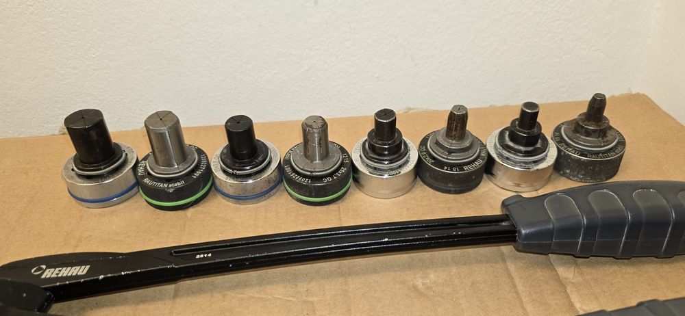 Rehau instrument de expandat țeavă