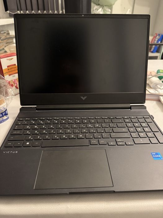 игровой ноут HP victus 15,6 в отличном состояний