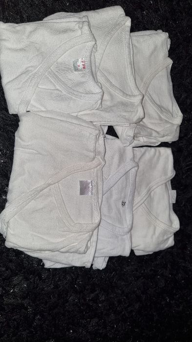 Лотове бебешки дрехи.