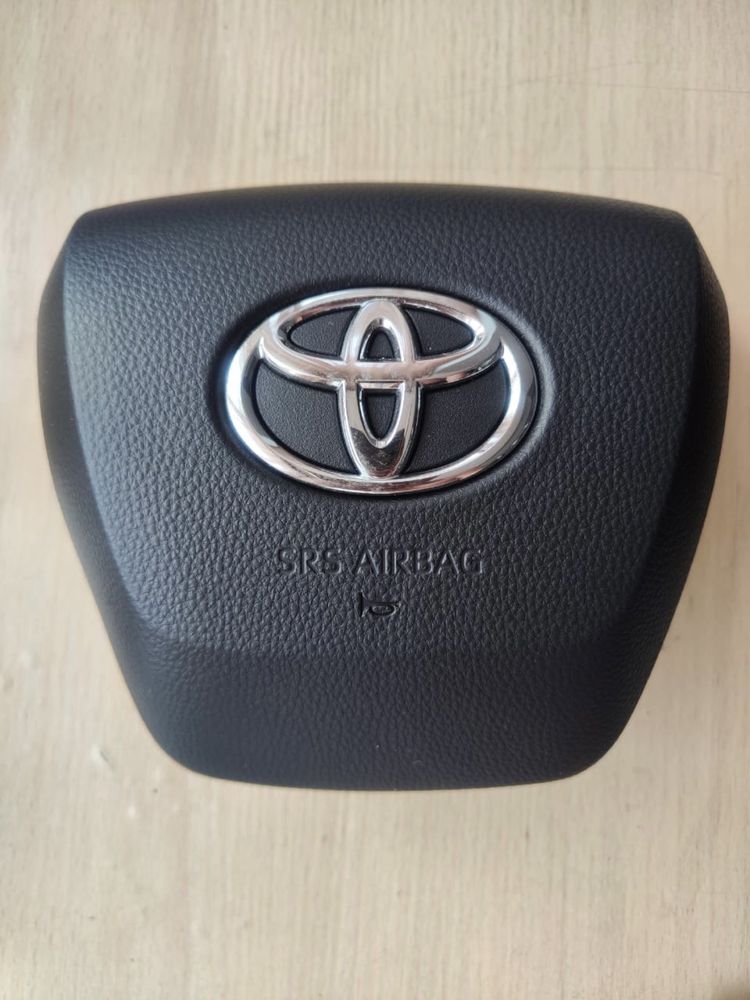 Toyota Highlander/Sienna 2019 крышка оригинал