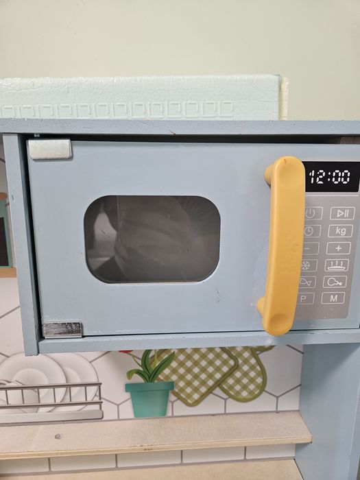 Денска дървена кухня