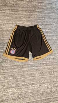 Adidas shorts pantaloni scurți pants football fotbal FC Bayern nike