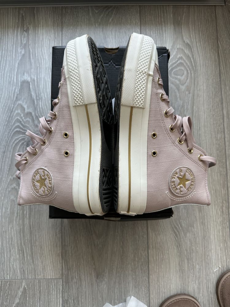 НОВИ: Дамски Converse Lift Hi - Размер 39