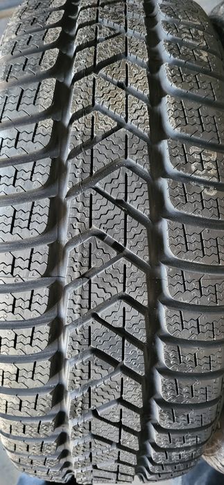 2 anvelope noi 205 40 18 pirelli sottozero 3