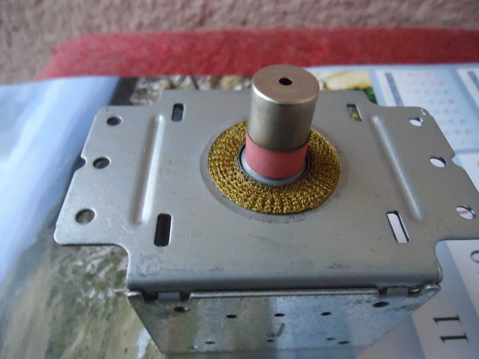 Магнетрон за микровълнова печка