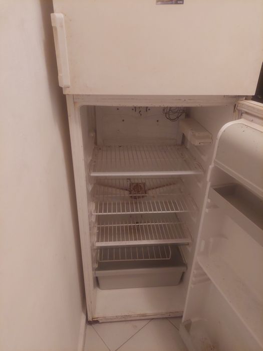 Продавам използван хладилник