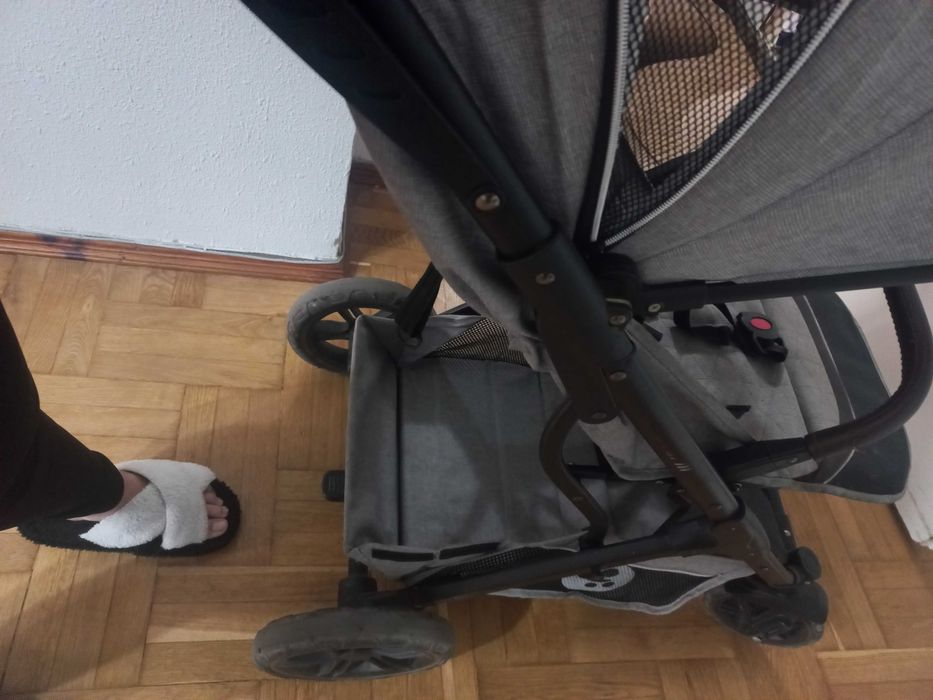 Лятна количка която става и за сън + чувал за сън.