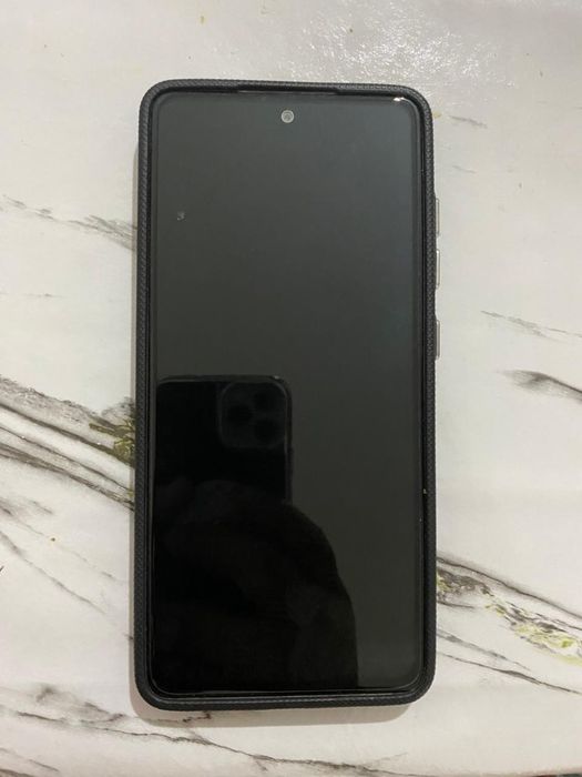 Самсунг а52 в хорошем состояний срочна торг есть!!!