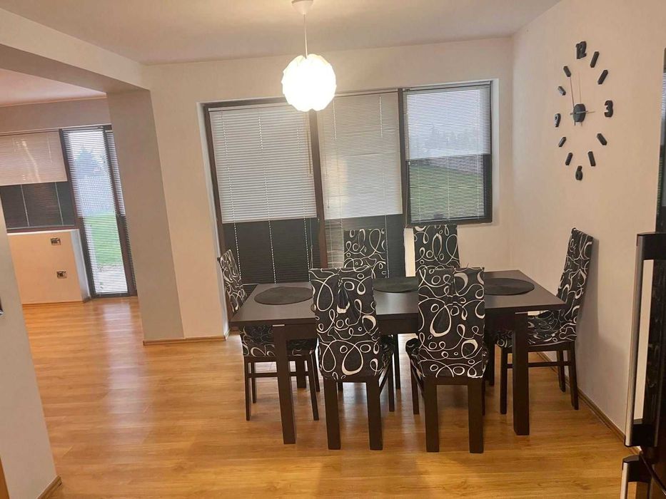 Casa individuala de vanzare in Sura Mica