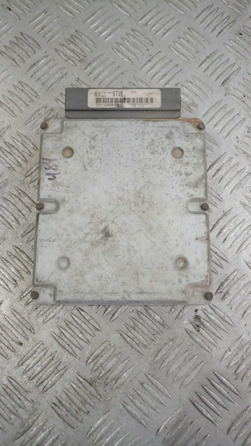 Компютър Компютри Ford Focus 1.8D 2001г. 10+Броя