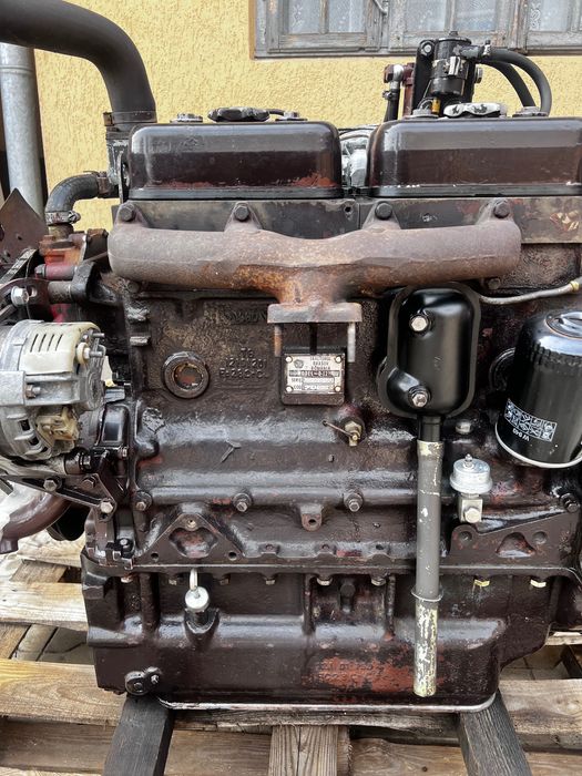Vând motor tractor UTB D121 complet