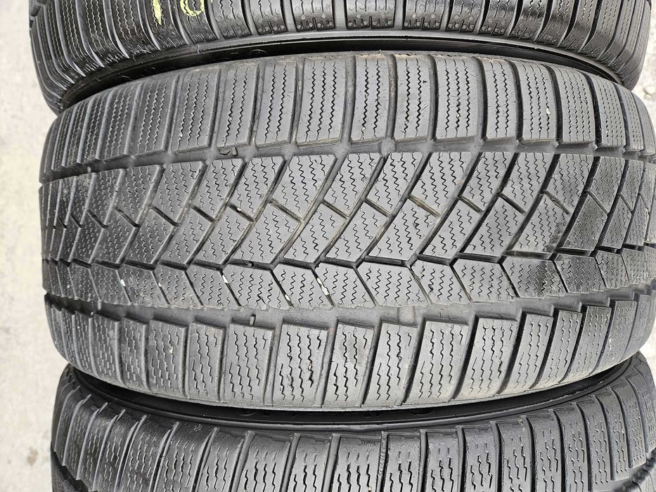 SET 4 Anvelope Iarna 225/45 R18 CONTINENTAL ContiWinter - Runflat