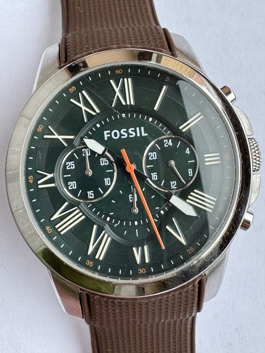 Lot 7 ceasuri: Timex (1), Guess (1), Fossil (4), Swach (1)