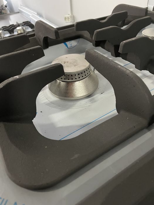 професионални газови котлони 6ца с ел.фурна