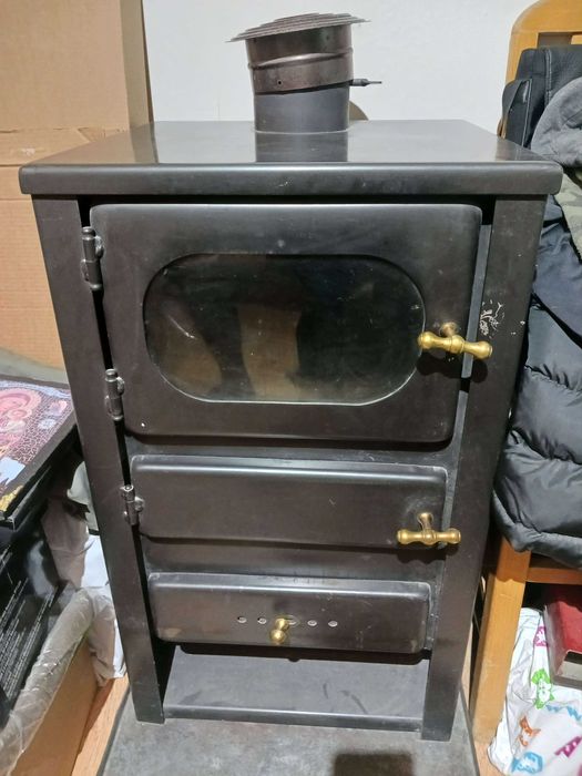 Продавам печка тип камина