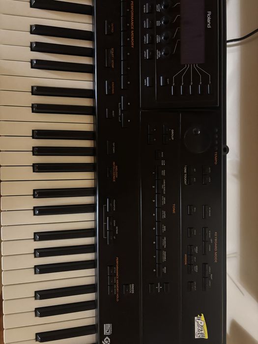 Vand orga Roland g800 perfecta stare de functionare