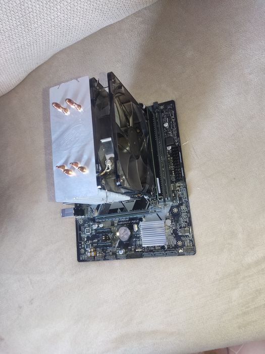 Продам комплект 1151v2