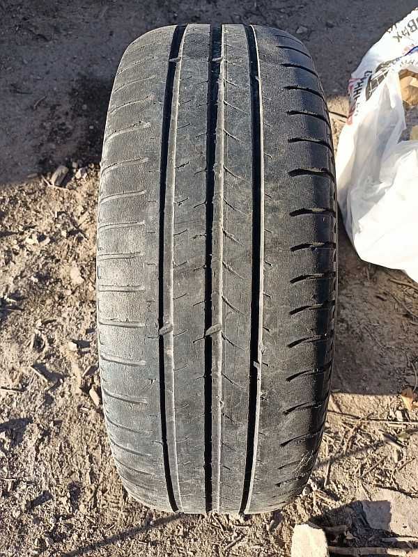 ОДНА шина 205/60 R15 - "Michelin Energy Saver" (Италия), летняя.