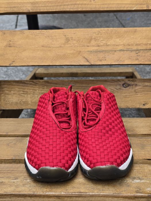 Adidasi Jordan noi 38.5