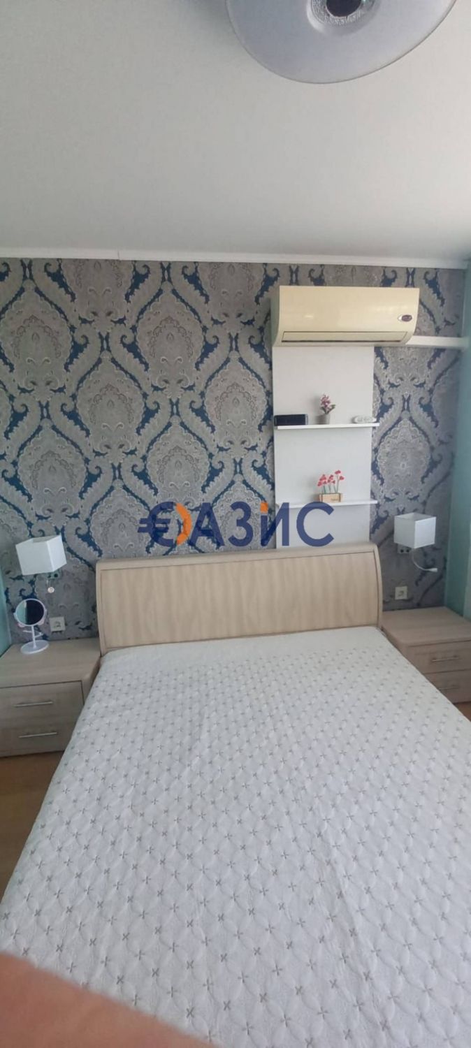 Апартамент с 1 спалня, комплекс "Вияна", 61 кв. м, гр. Несебър,