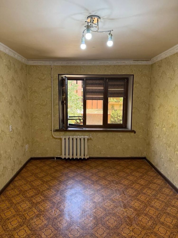 ПРОДАЕТСЯ квартира 1/2/5, 26м2, кирпич, Юнусабад Бадамзар, Тату лицей