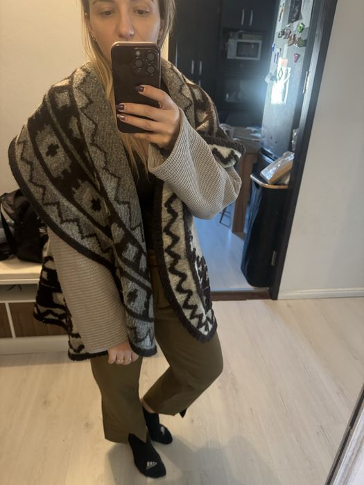 Cardigan din lana cu maneci tricotate bumbac