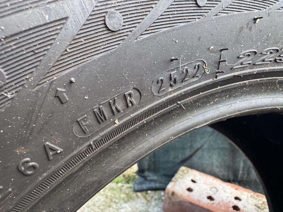 Зимни гуми 225/55/16