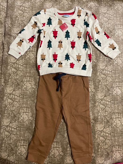 Детски дрехи и пижами 86/92