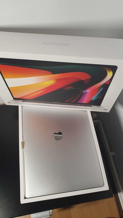MacBook Pro 16" 2019 - i7, 16GB RAM, 500GB SSD - Stare Excelentă