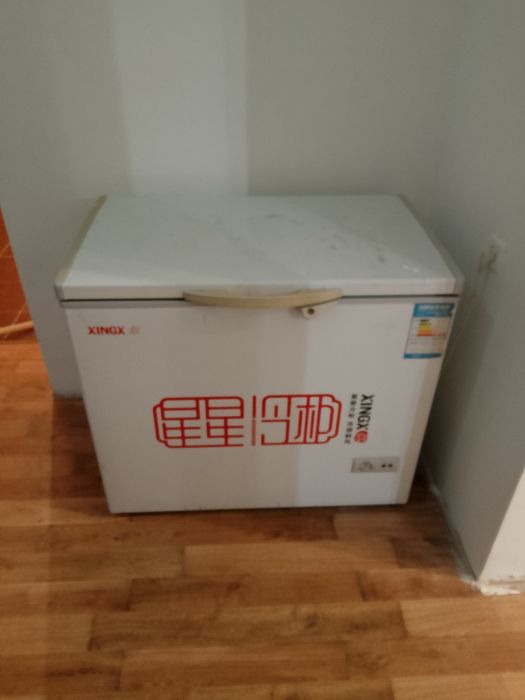 Продам морозильник хинг 195 литров