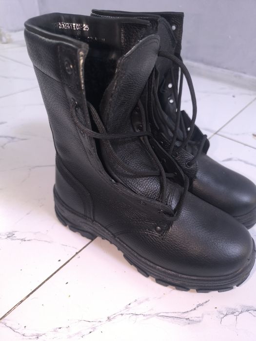 Продам берцы зимние