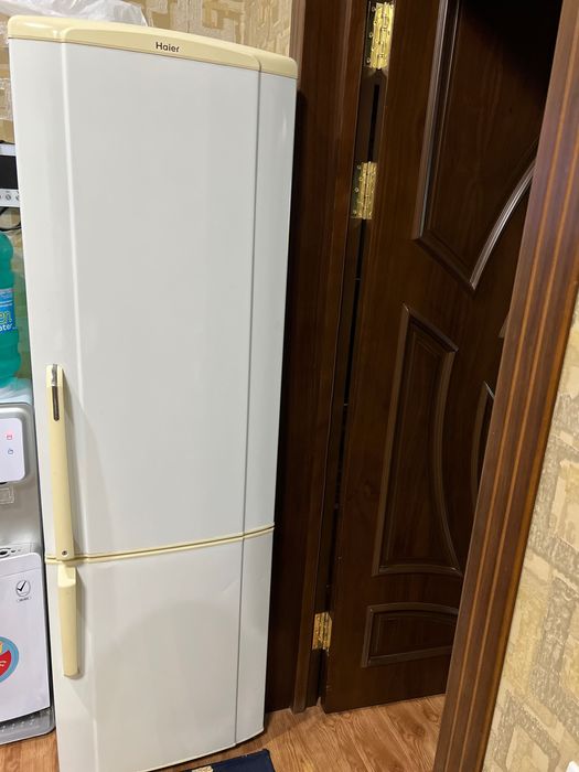 Продам холодильник Двухкамерный