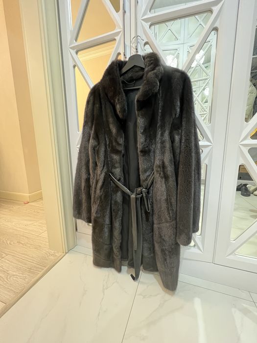 Продам шубу норковую