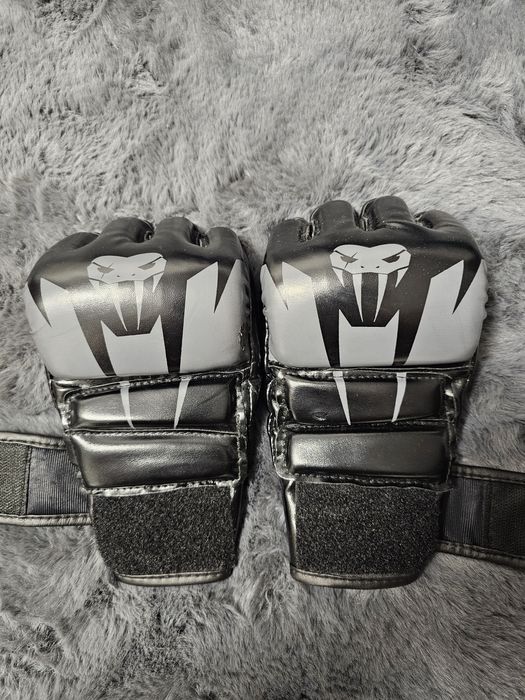 Manusi de lupte / mma