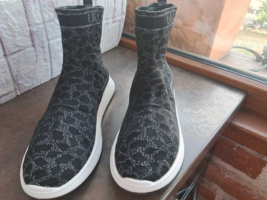 дамски боти,зимни обувки,ботуши Liu Jo номер37