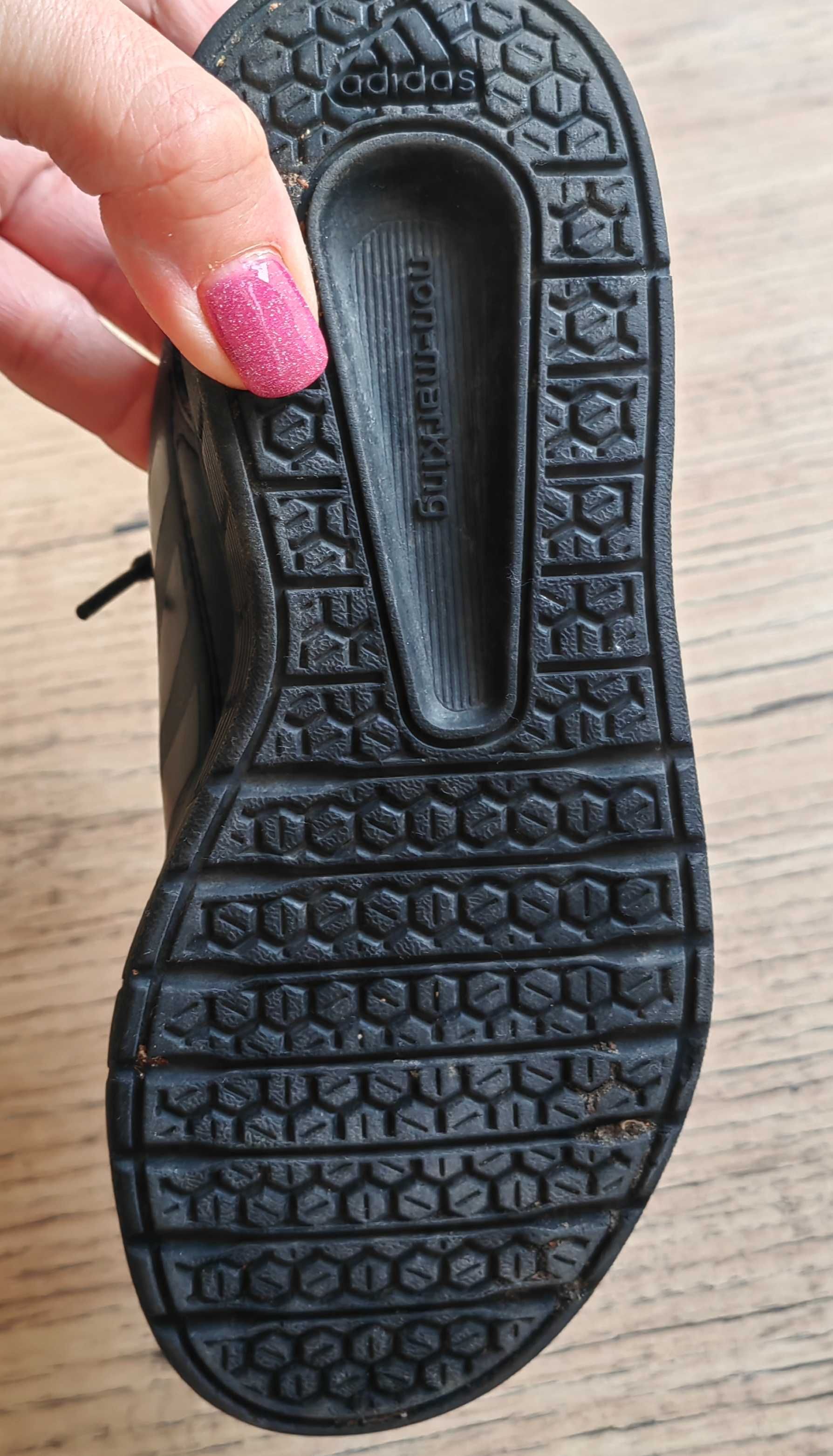 Маратонки Adidas 29 номер