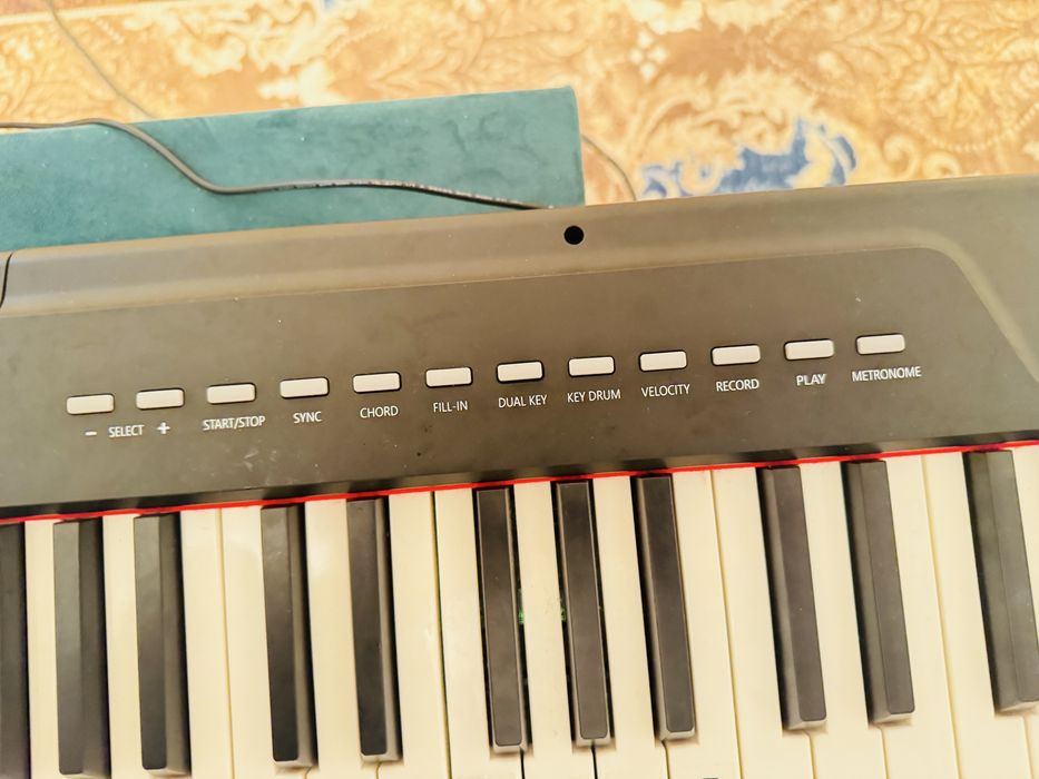 Orgă 88 taste cu husa si pedala de metal