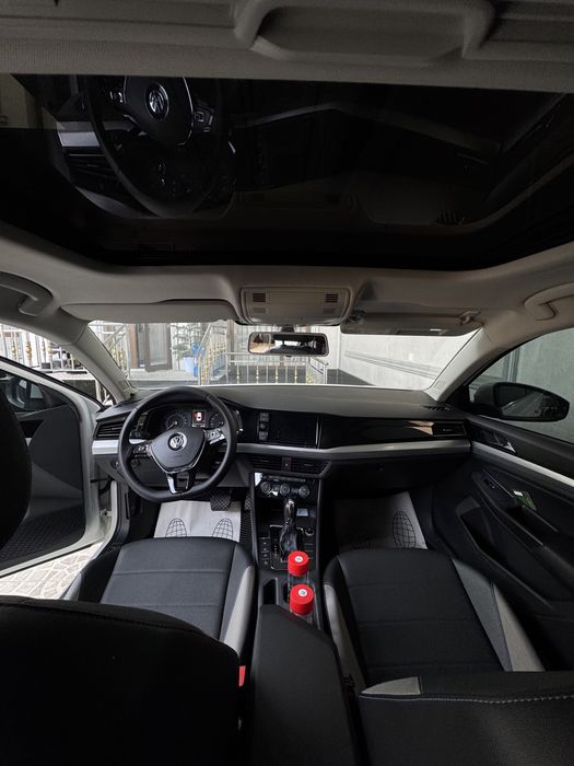 Volks wagen E Bora elektro mobil zapas hodi 280