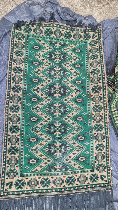 Старинни,автентични килими,пътеки и китеник