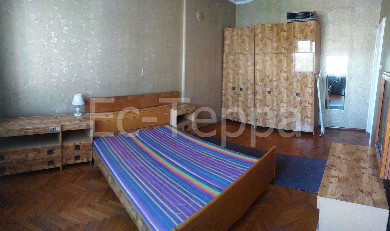 Дава се под наем Едностаен апартамент в София, Център - 50 кв.м за 357 € - Снимка #3
