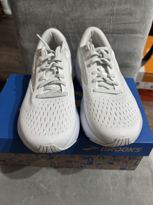 Brooks Ghost 16 Eur39 Dama