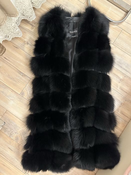 Vesta blana naturala si piele lungă superba