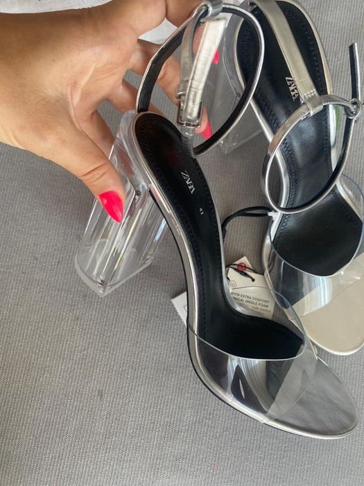 -70% Намаление на Нови Зара обувки сандали на ток