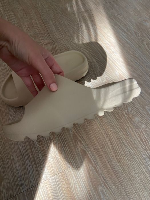 Чехли Yeezy adidas