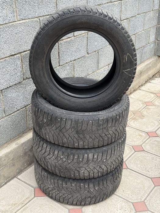 Продам резину на 225/55/16 в хорошем состояние